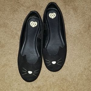 Black Cat Flats